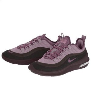 Nike Air Max Axis running shoes in Plum and purple